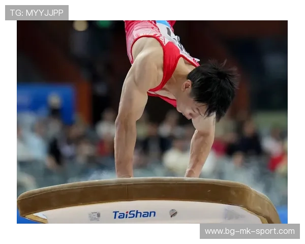 世界体操冠军跳马起跳高度逆天，摄影师吓到掉相机