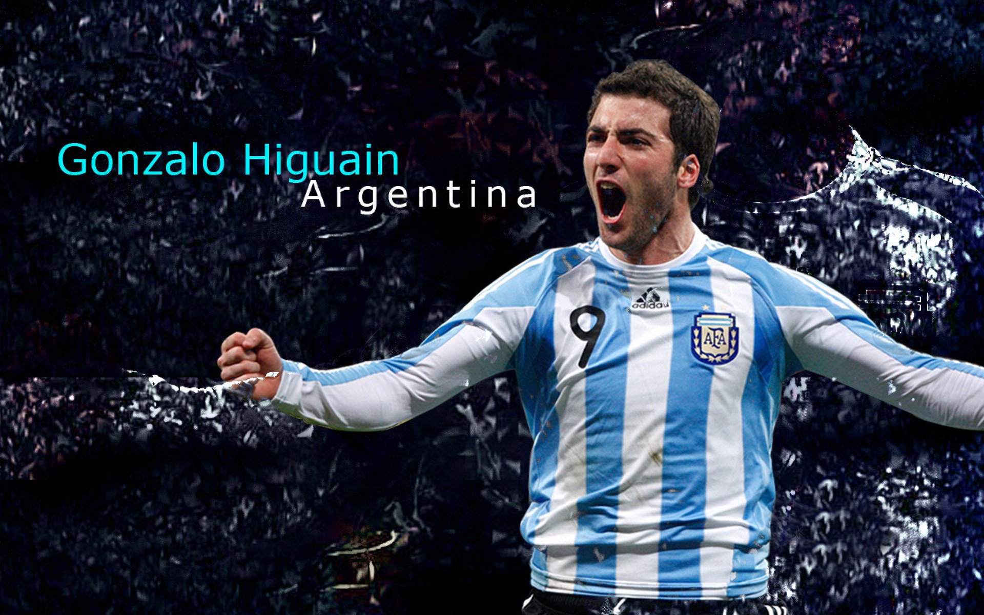 mk体育全站-上港引援揭晓：28岁国脚张玉宁或加盟，或将成武磊队友，上港队员谈国足